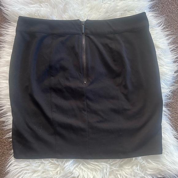 Kardashian Kollection Skirt Size XL - Picture 3 of 4
